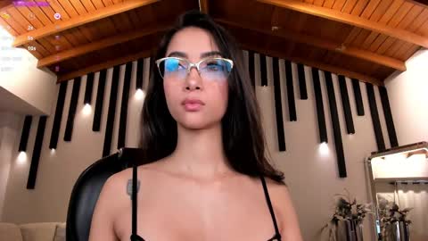 Snapshot of valeriavelvet chatting on February 11, 2025, 2:57 pm Vale online show from February 11, 2025, 2:57 pm