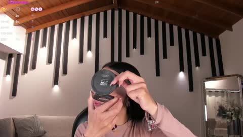 Snapshot of valeriavelvet chatting on February 16, 2025, 3:05 pm Vale online show from February 16, 2025, 3:05 pm