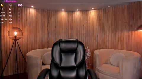 Snapshot of valeriavelvet chatting on February 17, 2025, 2:59 pm Vale online show from February 17, 2025, 2:59 pm