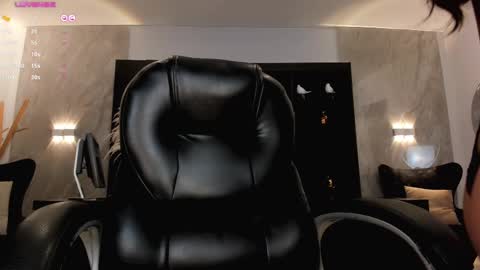 Snapshot of valeriavelvet chatting on March 3, 2025, 2:59 pm Vale online show from March 3, 2025, 2:59 pm