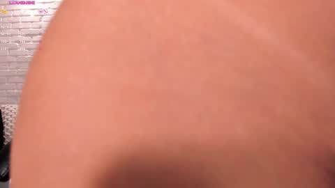 Snapshot of valeriavelvet chatting on March 11, 2025, 2:51 pm Vale online show from March 11, 2025, 2:51 pm