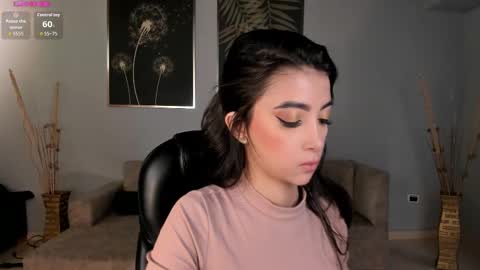 Snapshot of valeriavelvet chatting on September 10, 2025, 11:54 am Vale online show from September 10, 2025, 11:54 am