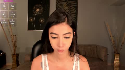 Snapshot of valeriavelvet chatting on September 12, 2025, 12:05 pm Vale online show from September 12, 2025, 12:05 pm