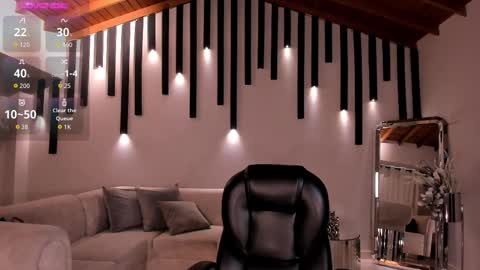 Snapshot of valeriavelvet chatting on September 24, 2025, 12:08 pm Vale online show from September 24, 2025, 12:08 pm