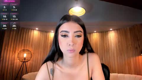 Snapshot of valeriavelvet chatting on October 2, 2025, 12:01 pm Vale online show from October 2, 2025, 12:01 pm