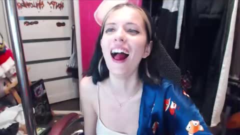 ValeriaXKiss online show from December 4, 2024, 5:55 pm