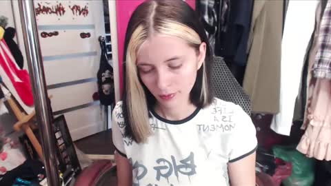 ValeriaXKiss online show from February 22, 2025, 9:56 am