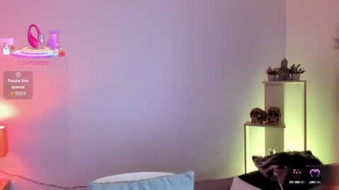 Snapshot of valerie_21 chatting on October 5, 2025, 8:45 am Valeriee online show from October 5, 2025, 8:45 am