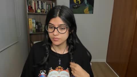 Snapshot of valerie__sky chatting on January 19, 2026, 2:48 am Val online show from January 19, 2026, 2:48 am