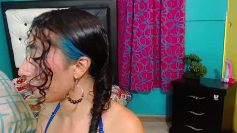 Snapshot of valerie_mase chatting on January 22, 2025, 7:24 pm vale online show from January 22, 2025, 7:24 pm