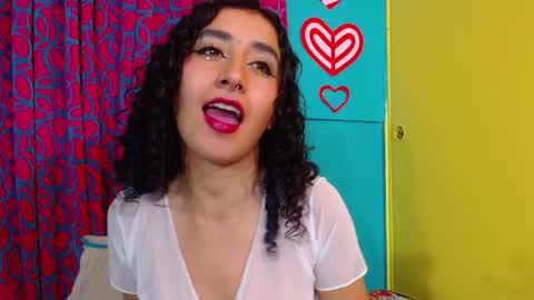 Snapshot of valerie_mase chatting on February 21, 2025, 11:10 pm vale online show from February 21, 2025, 11:10 pm