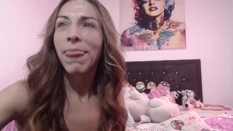 valerie_rousse online show from March 12, 2025, 9:35 pm