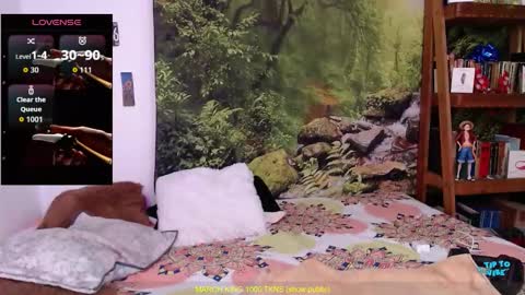 Snapshot of valerie_smile chatting on March 8, 2026, 5:55 am Valerie online show from March 8, 2026, 5:55 am