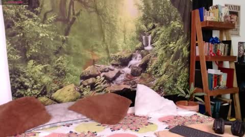 Snapshot of valerie_smile chatting on April 8, 2026, 3:06 am Valerie online show from April 8, 2026, 3:06 am