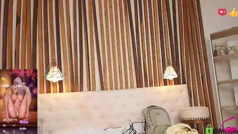 Snapshot of valeriee_lya chatting on January 10, 2026, 12:18 pm Valerie online show from January 10, 2026, 12:18 pm