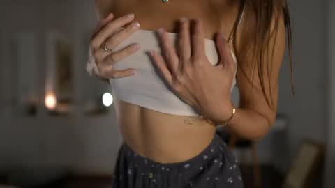 Valerie online show from October 23, 2025, 3:28 am