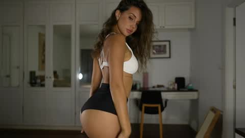 Valerie online show from November 26, 2025, 12:44 am