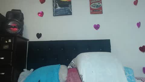 valerivegas online show from November 14, 2025, 7:34 pm