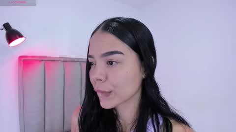 Snapshot of valery__nova chatting on October 16, 2025, 1:50 am Cris online show from October 16, 2025, 1:50 am