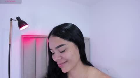 Snapshot of valery__nova chatting on November 20, 2025, 2:12 am Cris online show from November 20, 2025, 2:12 am