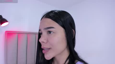 Snapshot of valery__nova chatting on November 25, 2025, 10:54 pm Cris online show from November 25, 2025, 10:54 pm