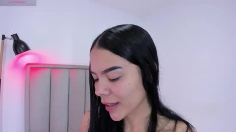 Snapshot of valery__nova chatting on December 14, 2025, 11:59 am Cris online show from December 14, 2025, 11:59 am