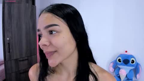 Snapshot of valery__nova chatting on February 26, 2026, 1:43 pm Cris online show from February 26, 2026, 1:43 pm