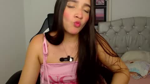 Snapshot of valery_alejo chatting on April 21, 2026, 5:14 am valeria online show from April 21, 2026, 5:14 am