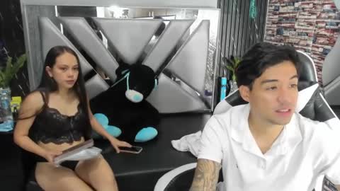 valery_and_dani online show from January 23, 2025, 10:32 am