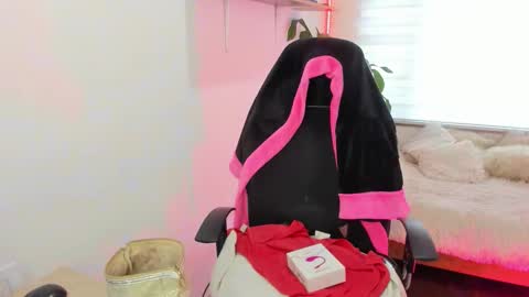 valery_bonnet1 online show from September 22, 2025, 7:05 pm