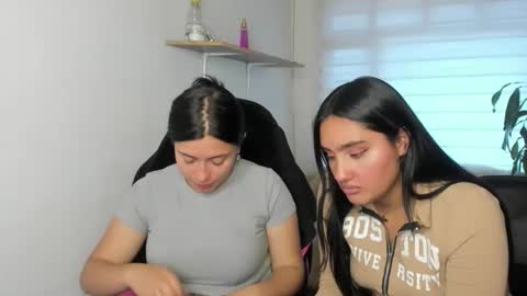 valery_bonnet1 online show from December 3, 2025, 7:23 pm