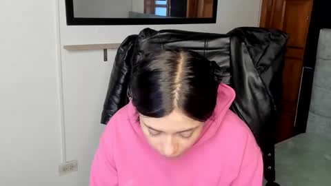 Snapshot of valery_bonneth chatting on February 6, 2026, 12:30 pm valery_bonneth online show from February 6, 2026, 12:30 pm