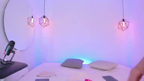 Snapshot of valery_santorini chatting on February 17, 2025, 11:23 am VALERY online show from February 17, 2025, 11:23 am