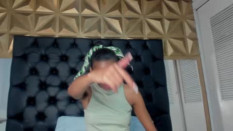 Snapshot of valery_villa_ chatting on January 2, 2025, 7:18 pm Valery online show from January 2, 2025, 7:18 pm