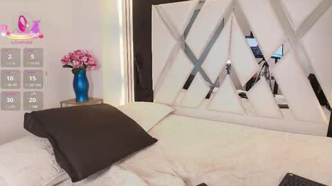 Val online show from March 2, 2025, 2:43 pm