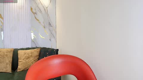 Val online show from March 11, 2025, 5:57 pm