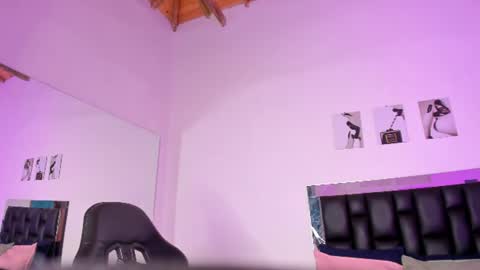 ValeryTs1 online show from June 26, 2026, 6:12 pm