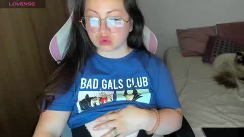 My name is Valery... Nice to meet you  thumb up me please its important online show from December 12, 2024, 12:59 am