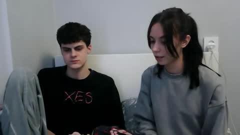 Snapshot of valesios chatting on November 29, 2025, 2:42 pm valesios online show from November 29, 2025, 2:42 pm