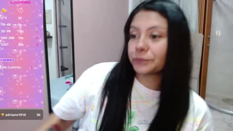 Snapshot of valevicious chatting on December 19, 2024, 10:10 pm valevicious online show from December 19, 2024, 10:10 pm