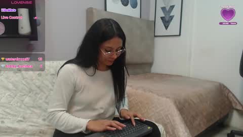 Snapshot of valevicious chatting on March 6, 2025, 7:21 pm valevicious online show from March 6, 2025, 7:21 pm