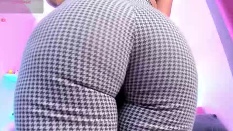 Valkiria online show from November 6, 2025, 5:30 am