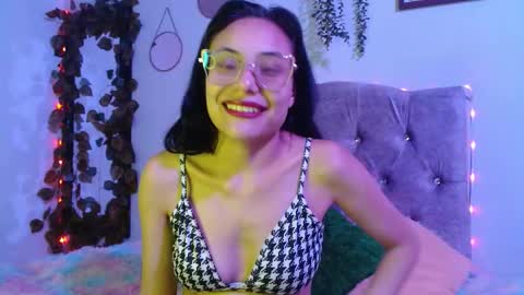 valkiry_ online show from March 28, 2026, 6:29 pm