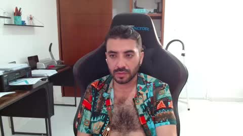 Snapshot of vallartamexi chatting on March 9, 2026, 12:14 am Roberto Carlos online show from March 9, 2026, 12:14 am