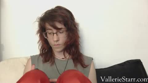 Snapshot of valleriestarr chatting on October 15, 2025, 2:55 am Vallerie Starr online show from October 15, 2025, 2:55 am