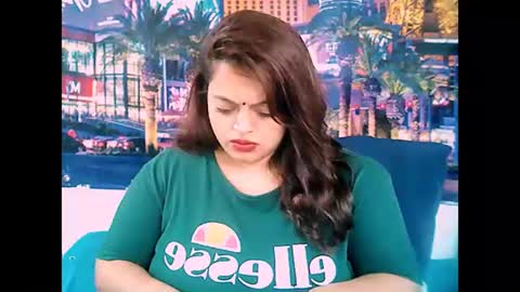 Snapshot of valleyval chatting on January 11, 2025, 6:24 am indianvalvet priya is back online show from January 11, 2025, 6:24 am