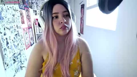 Snapshot of vallolet1_ chatting on October 19, 2025, 8:53 pm Im Violet online show from October 19, 2025, 8:53 pm