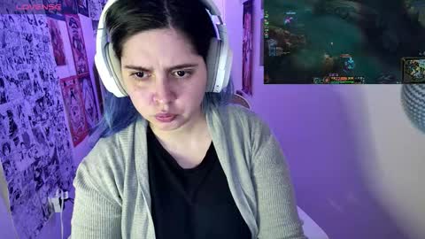 Snapshot of vallolet1_ chatting on October 24, 2025, 12:52 am Im Violet online show from October 24, 2025, 12:52 am