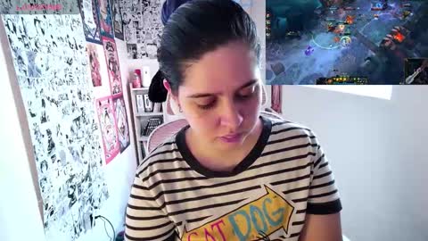 Snapshot of vallolet1_ chatting on October 27, 2025, 9:41 pm Im Violet online show from October 27, 2025, 9:41 pm