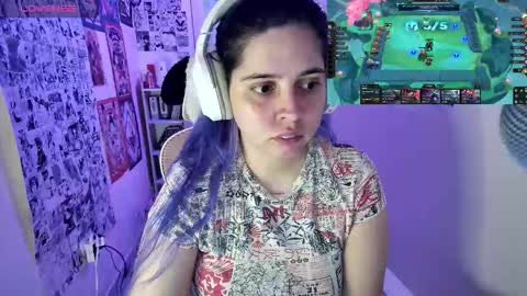 Snapshot of vallolet1_ chatting on November 11, 2025, 6:02 am Im Violet online show from November 11, 2025, 6:02 am